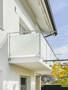 IZOS - Stavbno Pohiu0161tvo - Okna Vrata