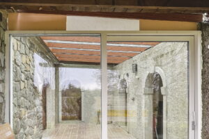 IZOS - Stavbno Pohiu0161tvo - Okna Vrata