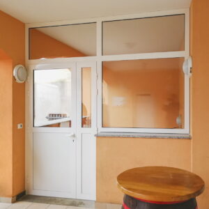 IZOS - Stavbno Pohiu0161tvo - Okna Vrata